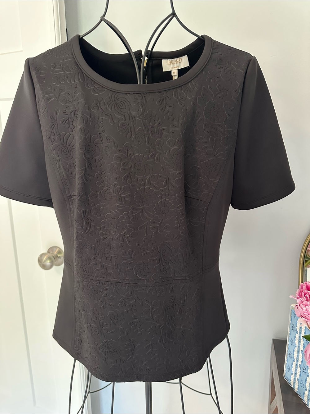Laundry By Shelli Segal Black Embossed Short-Sleeve Blouse